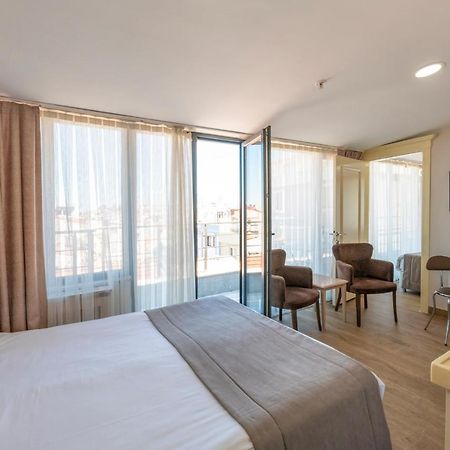 Taksim Peri Suite Стамбул Экстерьер фото